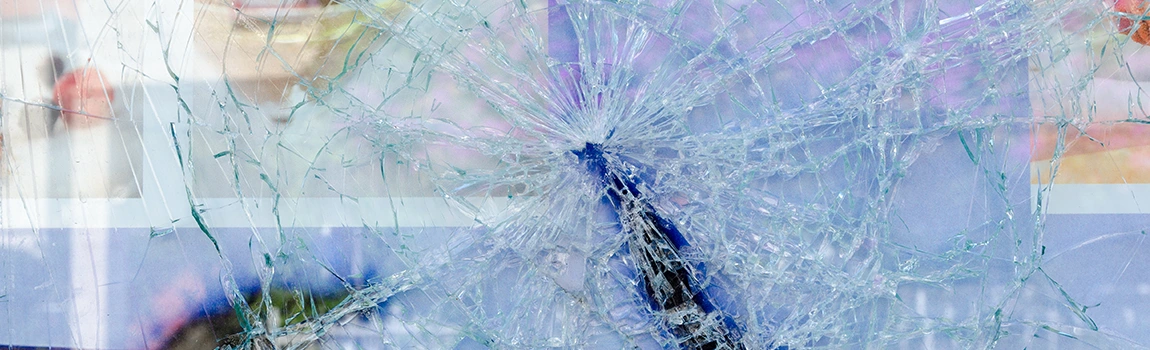 Window Broken Glass Repair in Tampa, FL